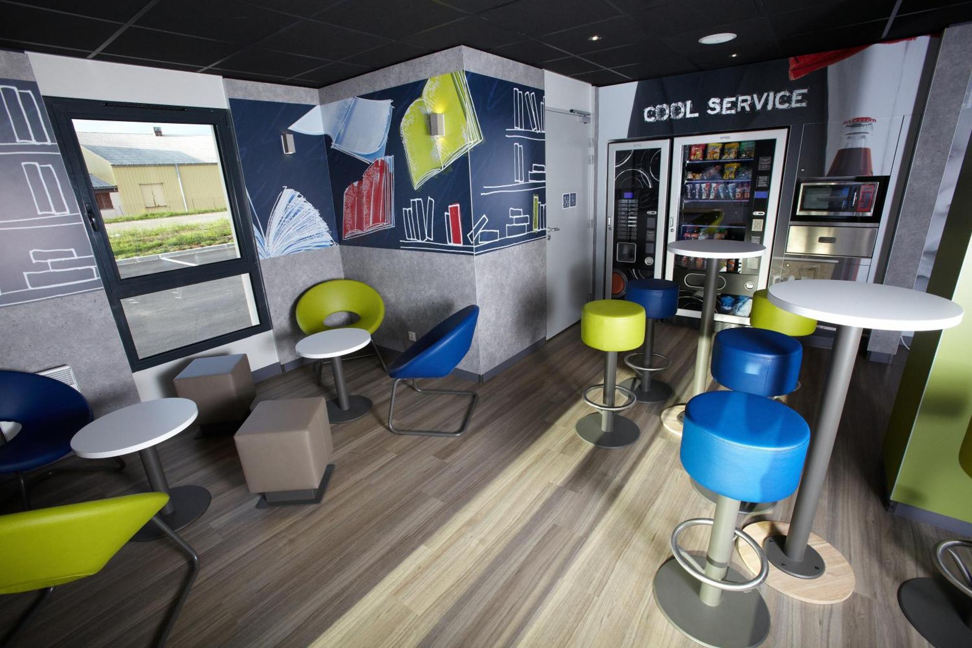 Ibis Budget Понтарлие Екстериор снимка