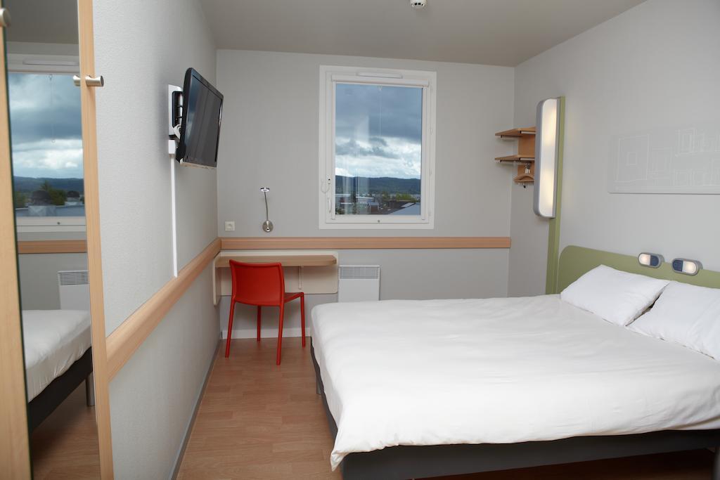 Ibis Budget Понтарлие Стая снимка